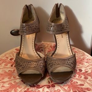 Adrienne Vittadini heels